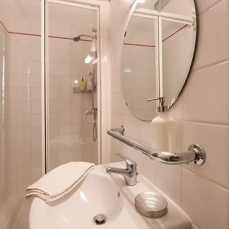 Le Lion D'or * Lagorce (Ardeche)